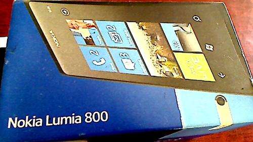Nokia Lumia 800 + Original Charger + Earphones + Box (Pristine Condition!!!) (Shipping R80)