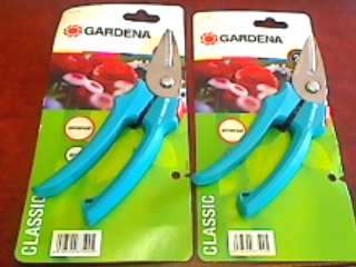 Gardena Classic Pruners x 2
