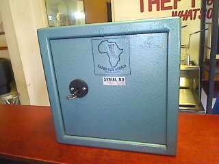 Gun Safe (Safe for Africa)