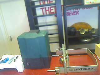 Centurion D5 Gate Motor + Reciever + Transmitter + 2 Nova Remotes + Anti Theft (Collection Only!!!!)