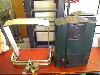 Centurion D5 EVO Gate Motor + Anti Theft Bracket (Retail R4000!!!!) (Collection Only !!!!!)