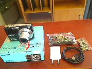 Fujifilm Finepix AX660 16MP  Digital Camera + 4GB Memory Card