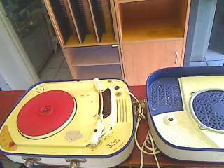 Teppaz Oscar Senior Valve Turntable with Built in Speaker (Made in France)