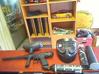 Tippmann Gryphon Paintball Gun + Hopper + 2 x Gas Canisters + Face Mask + Filler Bottle