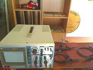 Proud Electronics Oscilloscope + 3 Sets of Leads (Model 33000)
