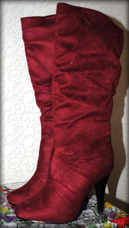 STUNNING BURGANDY MOCK SUEDE BOOTS - SIZE 5