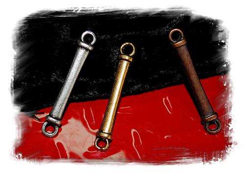 4 X SILVER CONNECTORS