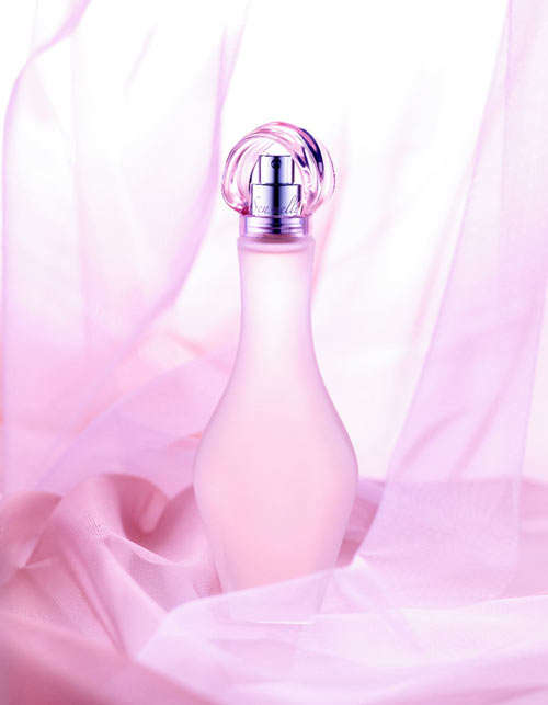 ***REDUCED*** SENSUELLE EAU DE PARFUM EN VAPORISATEUR -  BY AVON