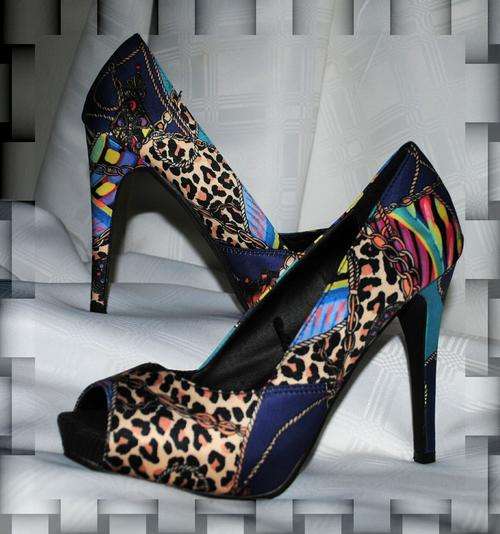 GORGEOUS MULTI PRINT PEEPTOES - SIZE 6
