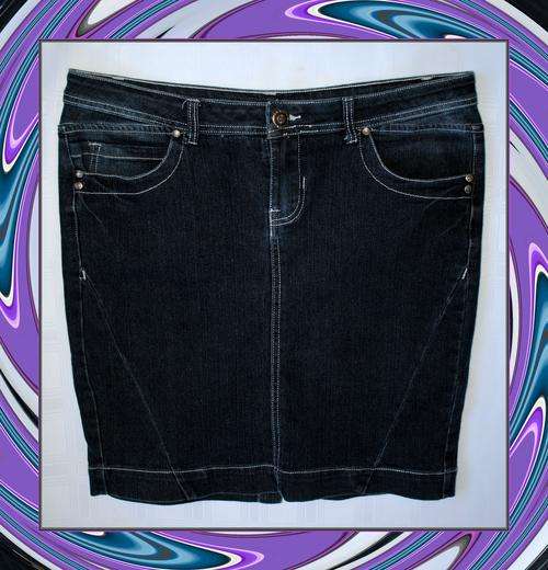 STUNNING RED SURF DENIM SKIRT - SIZE 38