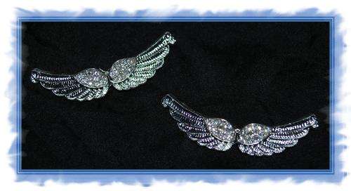 STUNNING BRACELET COLOURED DIAMANTE WINGS INSERT