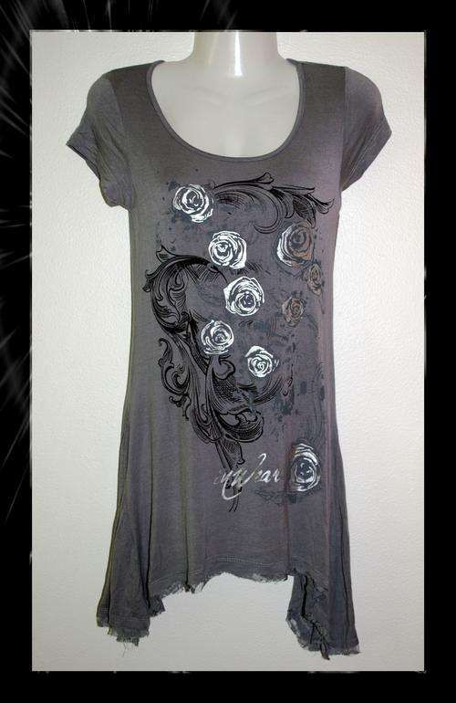 TRENDY ROSE PRINTED HANKY TOP - SIZE MED/LRG