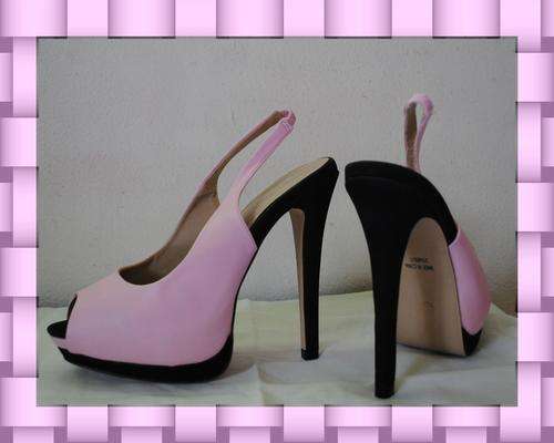 SUPER SEXY BLACK & PINK HEELS SIZE 5