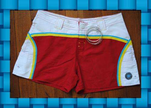 RED AQUA BORDSHORTS - SIZE 32