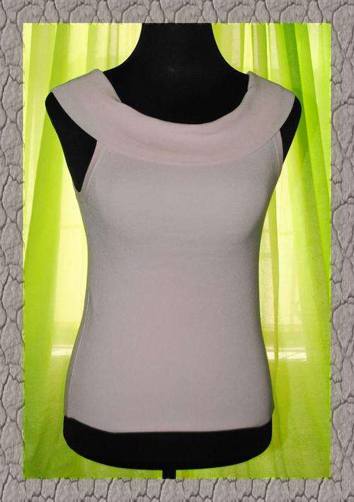 STUNNING LIGHT PINK KNIT - SIZE L