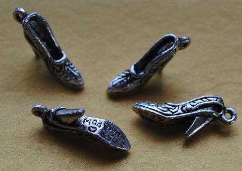BRONZE SHOE CHARM