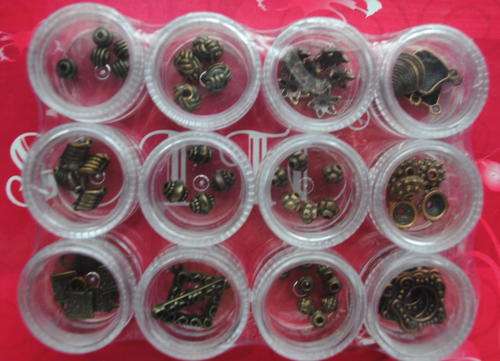 12 STORAGE CONTAINERS WITH FINDINGS