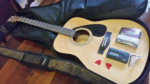 Yamaha Guitar incl all in photo