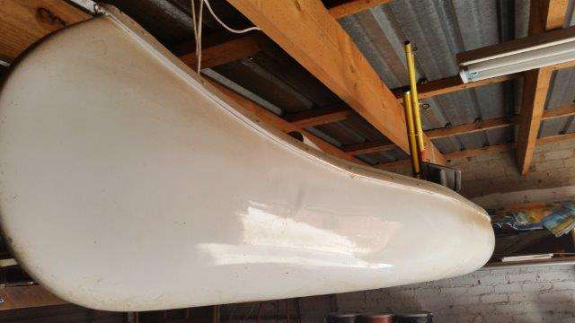 Canoe for the heavier fisherman (Incl aluminium oar and two life jackets) L=3800 W=800