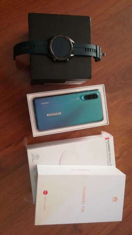 Huawei P30 dual sim all networks local stock, Watch GT 46mm, New Wireless Charger, all 9/10