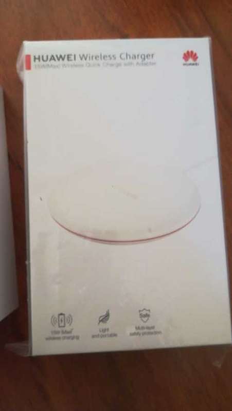 Huawei P30 dual sim all networks local stock, Watch GT 46mm, New Wireless Charger, all 9/10