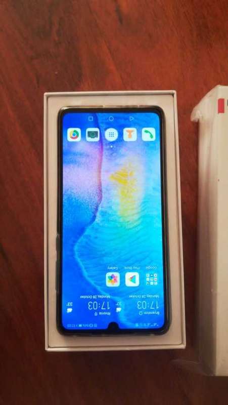 Huawei P30 dual sim all networks local stock, Watch GT 46mm, New Wireless Charger, all 9/10