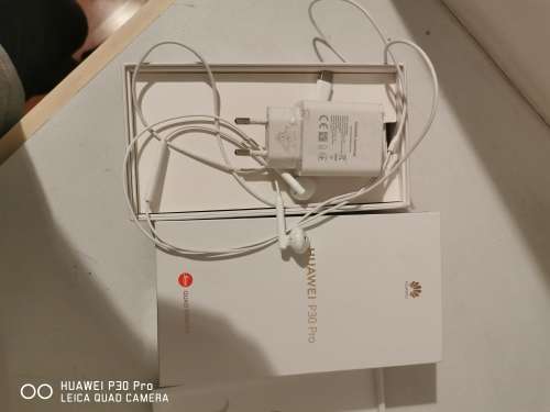 Huawei P30 Pro Single Sim ( 4 Months old ) under Huawei SA warranty LOCAL STOCK Open to all networks