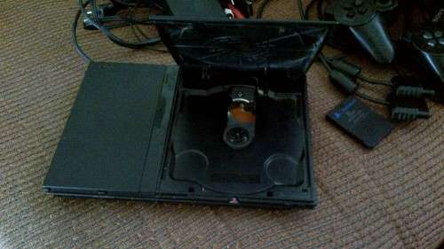 PlayStation 2 plus EXTRAS EXTRAS