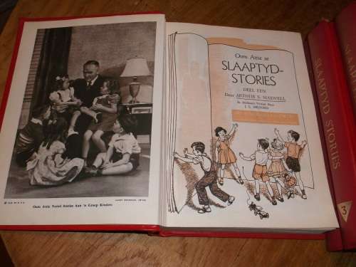 Boeke: Oom Attie se Slaaptydstories, volledige stel van 5. Arthur S Maxwell.