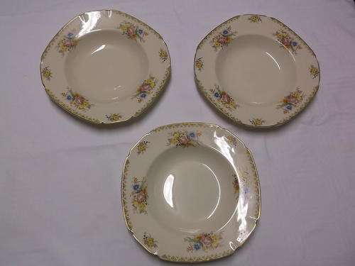 (Old soup plates) Drie ou sopborde, John Maddock, Royal Ivory, England.