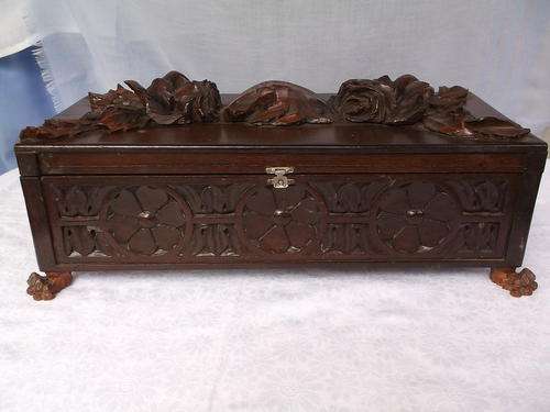(Jewelry box) Juwelekissie gemaak deur Italiaanse krygsgevangene vir sy meisie.