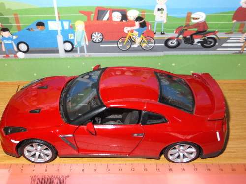2009 Nissan GT