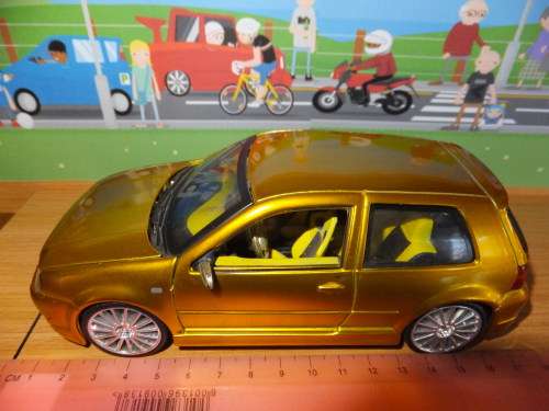 Volkswagen Golf R32