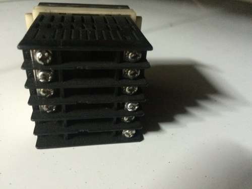 5 x Temperature Controllers and 2 Probes