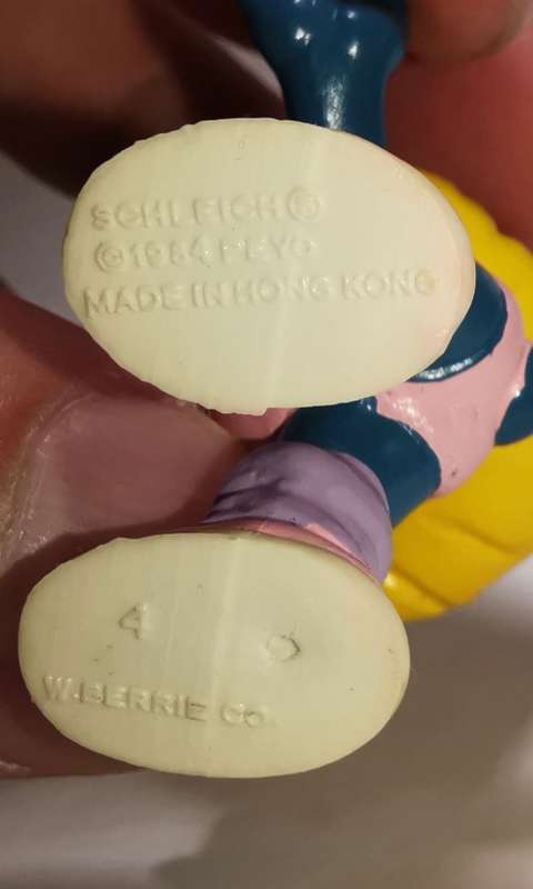 Rare 20183 Aerobic Smurfette - Original