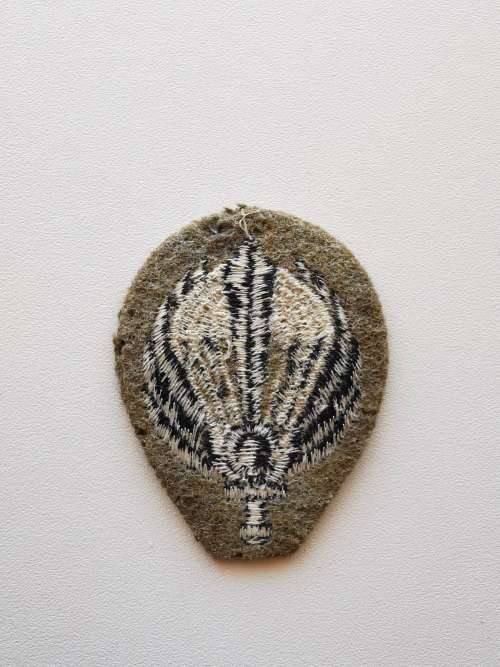 Rare Italian Post WWII Cloth Paratrooper Badge