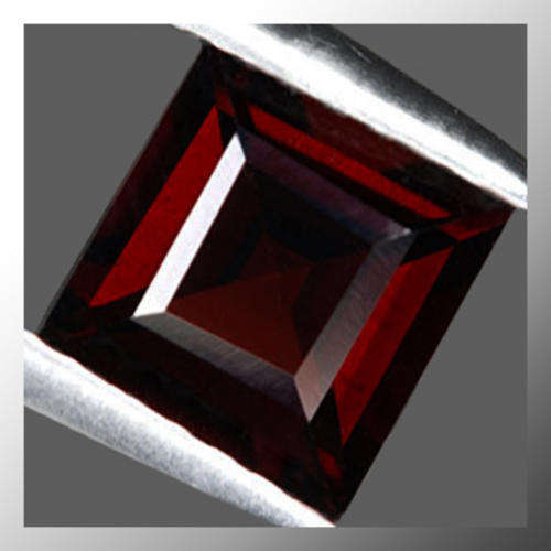 Natural Almandine Garnet 0.80ct Dark Red Square Facet, Gemstone