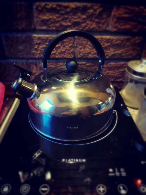 4l whistling gas kettle