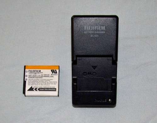 Original Fujifilm BC-50A Charger with NP-50A battery