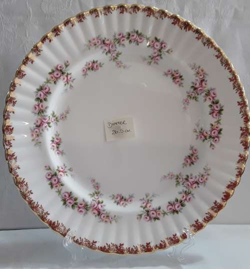 Royal Albert  ''Dimity  Rose''     Dinner plate