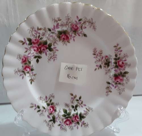 Royal Albert  ''Lavender Rose''   Side Plate