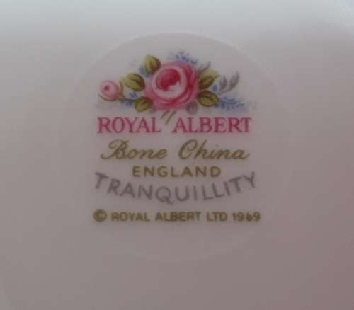Royal Albert ''Tranquillity''  Trio