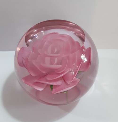 Satana  Paper weight
