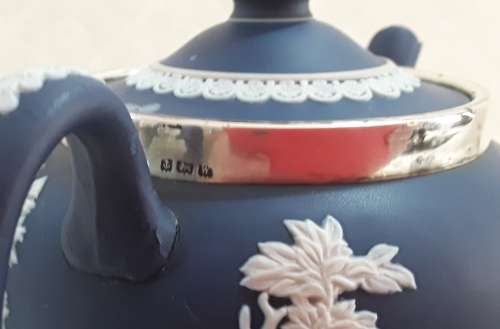 Wedgwood Dark Blue -    Teapot  with  Silver  Rim