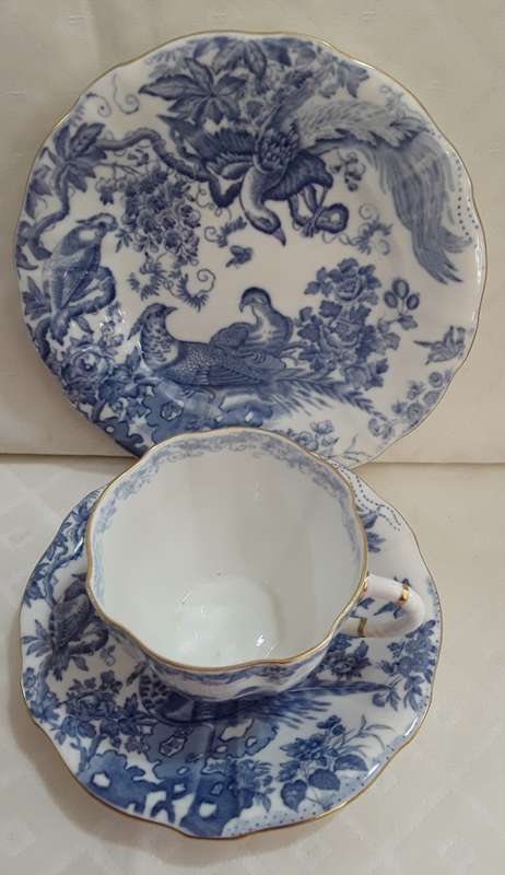 Royal Crown Derby - Trio