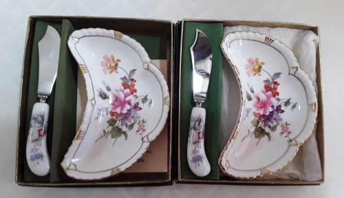Royal Crown Derby - Posies  -  Boxed butter dish & knife