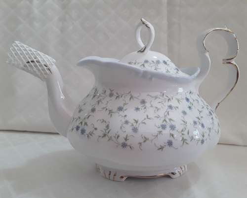 Royal Albert  -  Caroline  -  Tea Pot