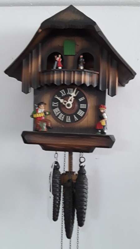 Musical   Cuckoo  Wall  Clock