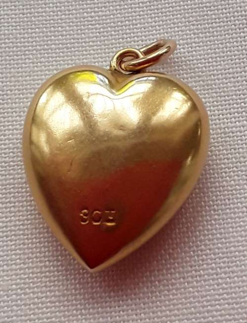 9ct Gold Heart Pendant