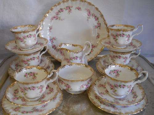 Royal Albert 21pc  ''Dimity Rose''  Teaset